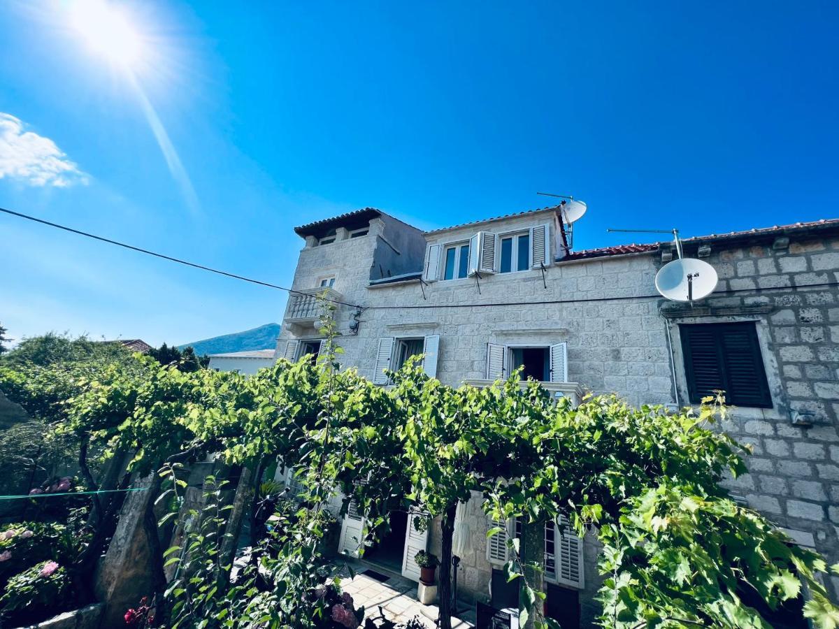 Jakov Apartments Orebic Luaran gambar